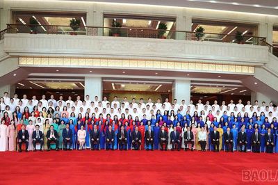 Đoàn đại biểu thanh niên tỉnh Lào Cai hoàn thành 'Hành trình đỏ' tại Vân Nam, Trung Quốc