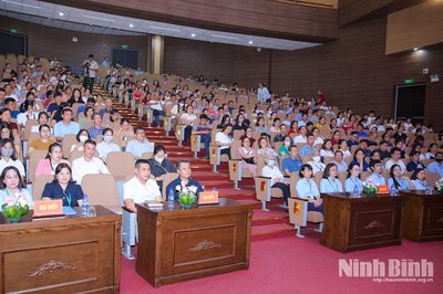 Phổ biến chính sách và hướng dẫn hồ sơ đăng ký mua nhà ở xã hội tại phường Hoa Lư
