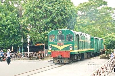 Giữ an toàn giao thông đường sắt