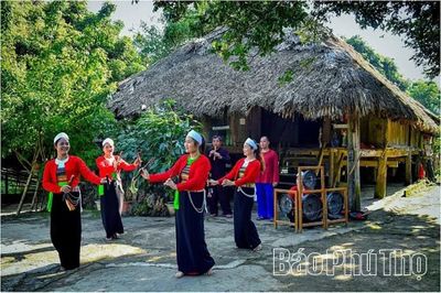 Đánh thức tiềm năng du lịch vùng Mường
