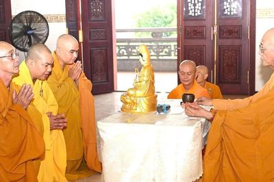 Chư Tăng các phường Chánh Hưng, Phú Định, Bình Đông tác pháp An cư kiết hạ