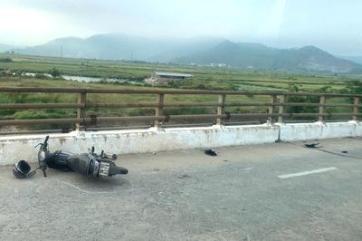 Hà Tĩnh: Người đi bộ tử vong sau va chạm với xe máy trên quốc lộ 1