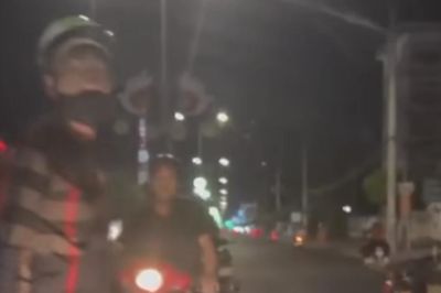 Khởi tố đối tượng đập vỡ kính ô tô sau mâu thuẫn giao thông