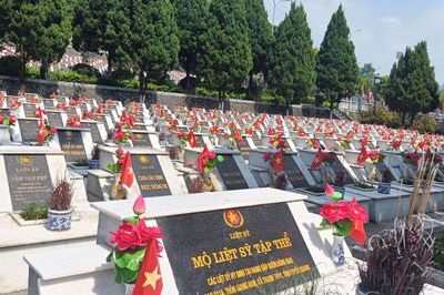Nghĩa trang liệt sĩ Quốc gia Vị Xuyên - Các anh nằm lại nơi đất mẹ