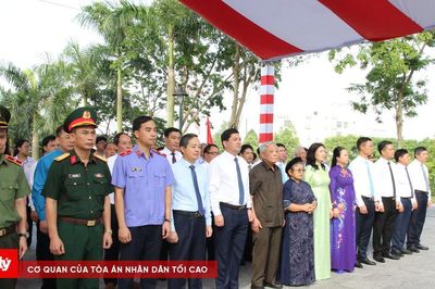 Lãnh đạo tỉnh Bắc Ninh dâng hương tưởng niệm 121 năm Ngày sinh đồng chí Hoàng Quốc Việt