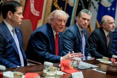 Ông Trump thông báo dỡ phong tỏa hải quân với Iran
