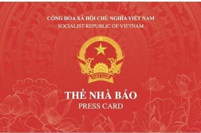 Công bố mẫu thẻ nhà báo mới