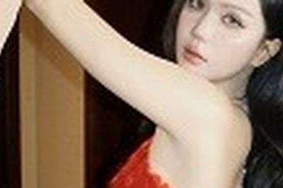 Ngọc Trinh khẳng định đẳng cấp 'nữ hoàng nội y' qua loạt ảnh khoe trọn lưng trần gợi cảm