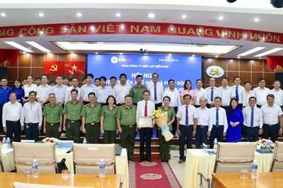 Phát động phong trào toàn dân bảo vệ ANTQ tại Tổng Công ty Điện lực miền Nam