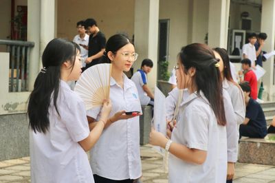 Gợi ý đáp án đề thi vào lớp 10 môn Ngữ văn tại Hà Nội năm 2026