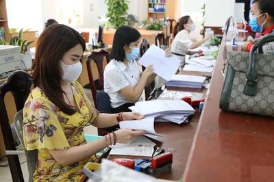 Bộ Nội vụ hướng dẫn công thức tính lương, phụ cấp mới từ 1/7