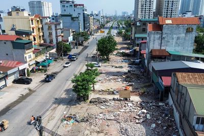 Dự án mở rộng đường Tam Trinh: Mặt bằng đã sạch, người dân mong ngày tăng tốc