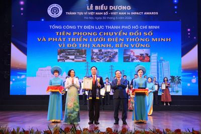 EVNHCMC được vinh danh tại Lễ biểu dương thành tựu vì Việt Nam số năm 2026