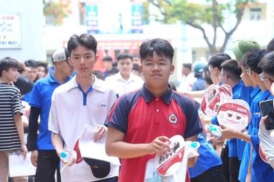 Hướng dẫn giải đề môn ngữ văn - kỳ thi lớp 10 tại Hà Nội