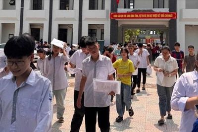 836 thí sinh tại xã Chương Dương hoàn thành môn thi ngữ văn