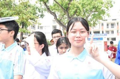Nhiều sĩ tử xã Phù Đổng phấn chấn sau bài ngữ văn