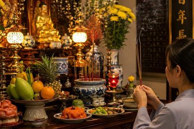 Rằm tháng 4 âm lịch 2026 là ngày đặc biệt: 2 khung giờ đẹp thắp hương để cầu đắc linh ứng