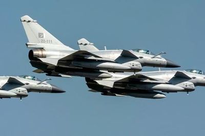 Thực hư việc tiêm kích J-10 Pakistan bắn hạ 9 máy bay Eurofighter Typhoon