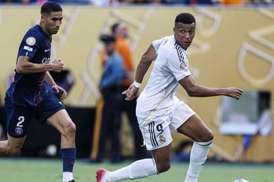 Mbappe bị chế nhạo khi PSG liên tục vô địch C1