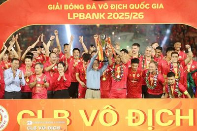 Thắng đẹp ngày nâng cúp, CLB Công an Hà Nội san bằng kỷ lục V-League