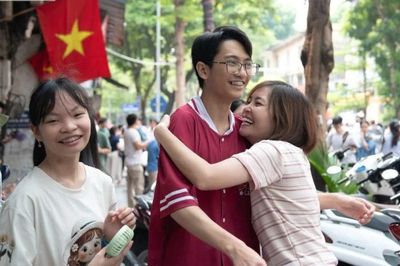 4 thí sinh vi phạm quy chế trong kỳ thi tuyển sinh lớp 10 công lập không chuyên tại Hà Nội