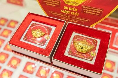Giảm liên tiếp, giá vàng trong nước 'bốc hơi' 7 triệu đồng/lượng trong tháng 5