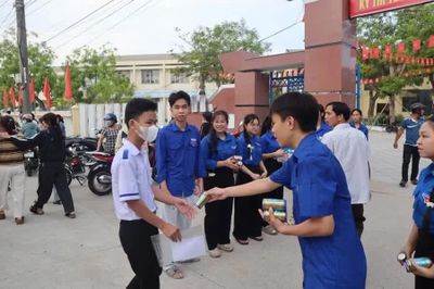 Đề và đáp án đề thi môn Văn vào lớp 10 THPT Quảng Ngãi 2026