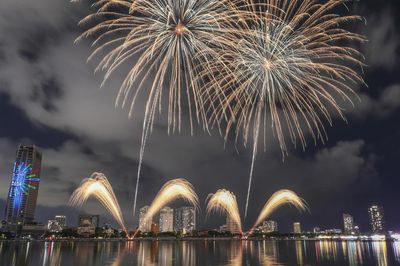 Có gì ở đêm khai màn DIFF 2026- top 9 lễ hội đáng đến nhất hành tinh?