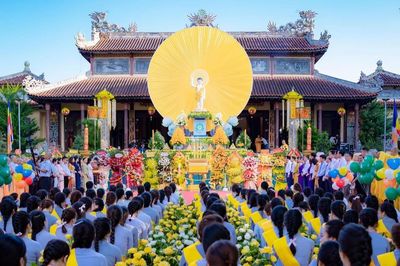Trang nghiêm Đại lễ Phật đản Phật lịch 2570 tại TP Huế