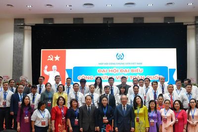 Bộ trưởng Hoàng Thanh Tùng: Xây dựng đội ngũ công chứng viên vững chính trị, giỏi chuyên môn, đáp ứng yêu cầu phát triển mới