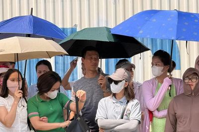 Tuyển sinh lớp 10, Hà Nội phát hiện 4 thí sinh cầm điện thoại vào phòng thi