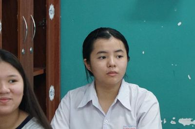 Nữ sinh Côn Đảo vượt hơn 230 km vào đất liền dự thi lớp 10