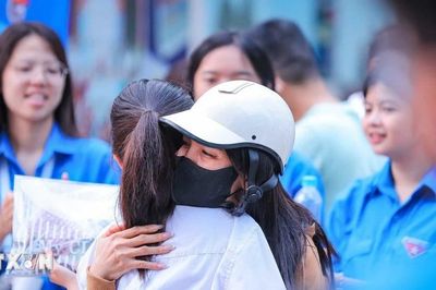 Tình yêu thương của phụ huynh - Nguồn động lực lớn lao với thí sinh