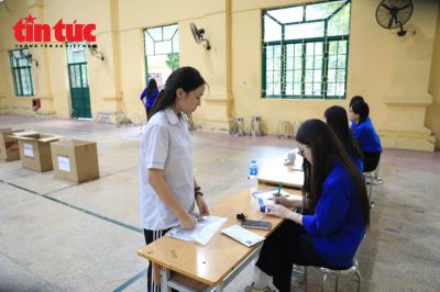 Tăng cường nhắc nhở thí sinh trước khi thi môn Toán lớp 10 Hà Nội