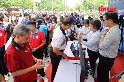 Ngày hội 'Điểm chạm số 2026' đưa công nghệ đến gần cộng đồng
