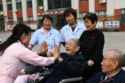 Mô hình sống chung giữa người trẻ và người già ở Trung Quốc