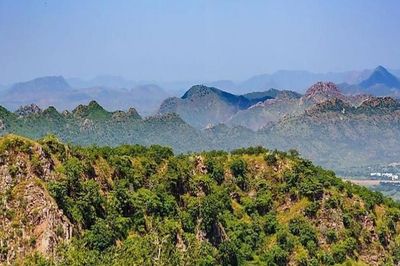 Lá chắn chống nóng của Ấn Độ bị ngành khai khoáng tàn phá