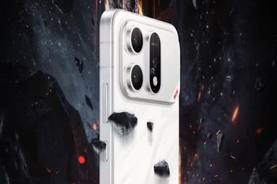 Smartphone gaming chống nước, pin 10.000mAh, RAM 16GB, giá gần 13 triệu đồng