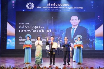 Tổng Giám đốc EVNNPC Nguyễn Đức Thiện vinh dự nhận Giải thưởng 'Lãnh đạo sáng tạo và chuyển đổi số'