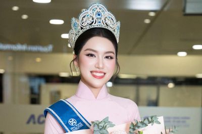 Ngôi trường Phương Oanh từng theo học đặc biệt ra sao?