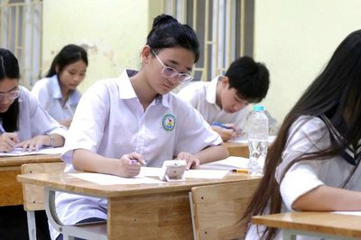 Gợi ý giải đề thi môn Toán: Tăng cường đánh giá năng lực vận dụng kiến thức vào thực tiễn