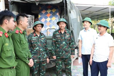 Chủ tịch UBND tỉnh Bắc Ninh Phạm Hoàng Sơn động viên Nhân dân và lực lượng giải phóng mặt bằng sân bay Gia Bình