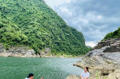 Bừng thức những ngôi làng ven sông