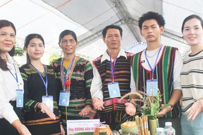 Hội thi nấu ăn 'Bữa cơm gia đình ấm áp yêu thương'