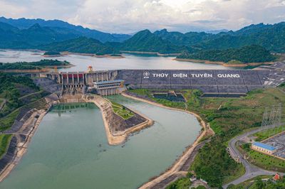 Nhà máy Thủy điện Tuyên Quang: Công trình 7.500 tỷ với đập chính cao ngang tòa nhà 30 tầng