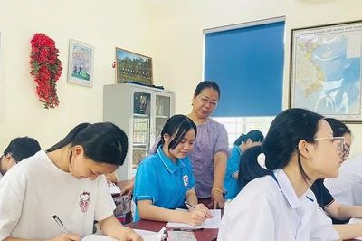 Ươm những 'mầm xanh' tri thức nơi miền núi