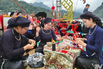 Mỗi vùng đất cần một câu chuyện để nhớ