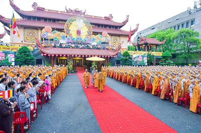 Trang nghiêm Đại lễ Phật đản Phật lịch 2570 tại Việt Nam Quốc Tự