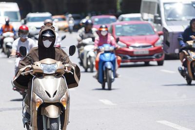 Miền Bắc nắng nóng, chiều tối và đêm có mưa