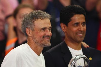 Màn ăn mừng cực 'cháy' của Luis Enrique và các học trò